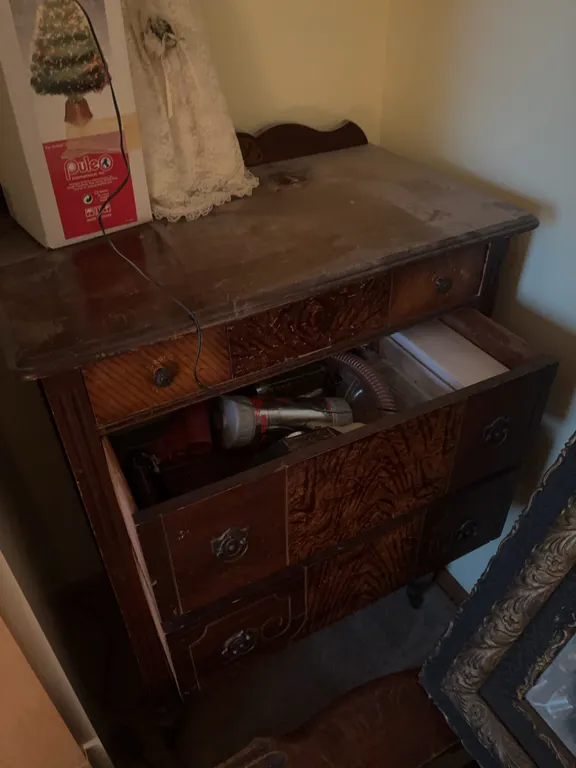 dresser