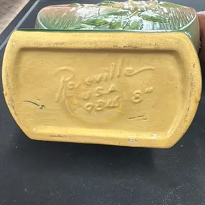 Roseville Pottery USA 8" Vase