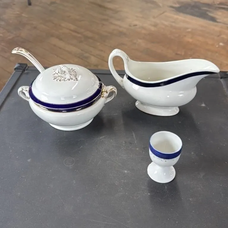 Booths "Real Old Willow" China Gravy Boat, Tureen,