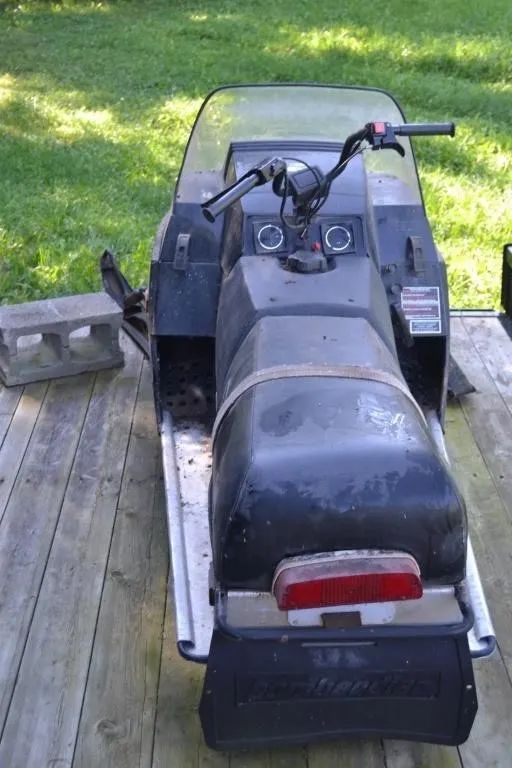 1983 3500 SKIDOO SN# 31920064