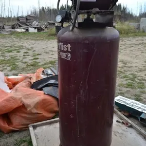 220 Power Fist air compressor