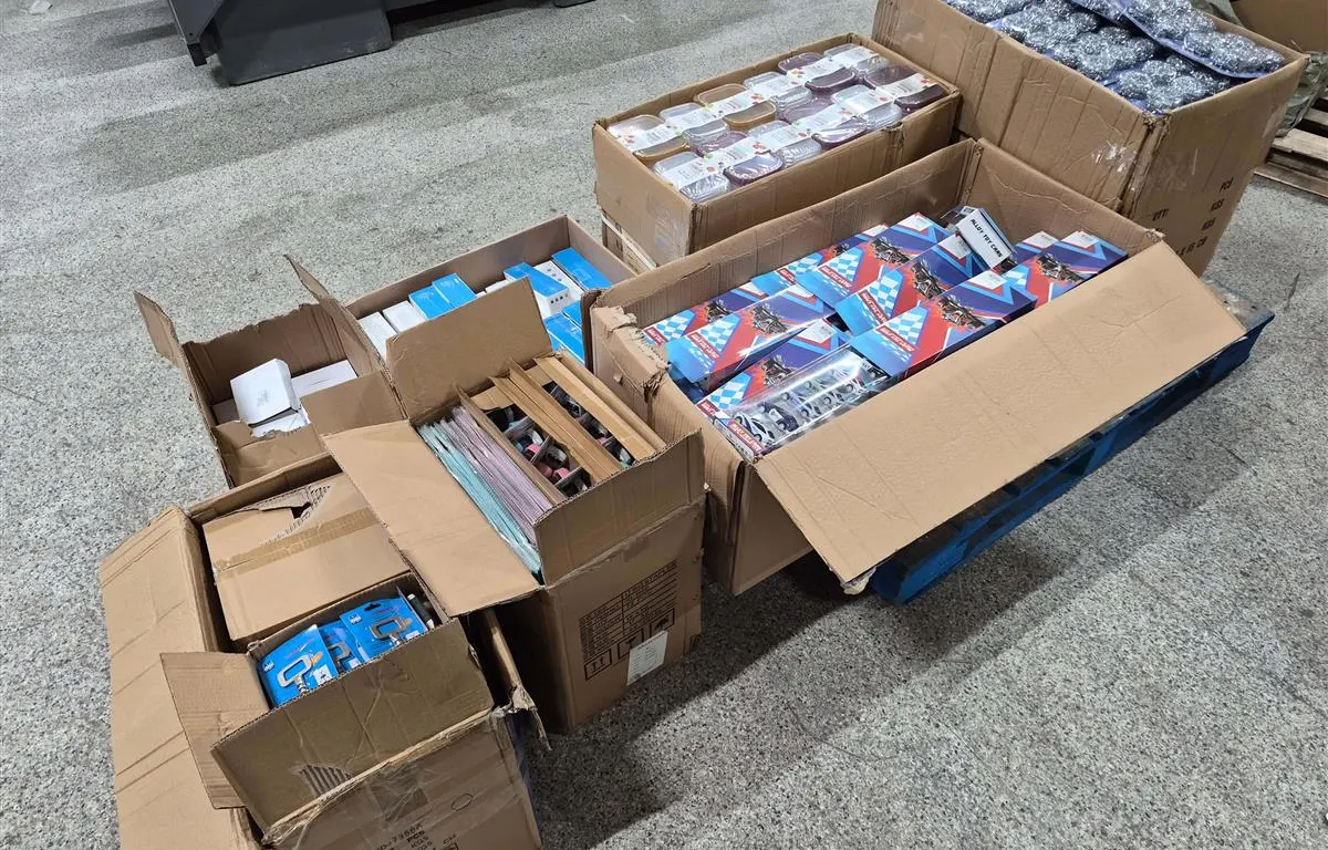 Bluetooth Headphones, Die-Cast Toy Cars, Kitchen Utensils & More
UNRESERVED