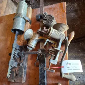Vintage Food Choppers and Kitchen Tools
 UNRESERVED