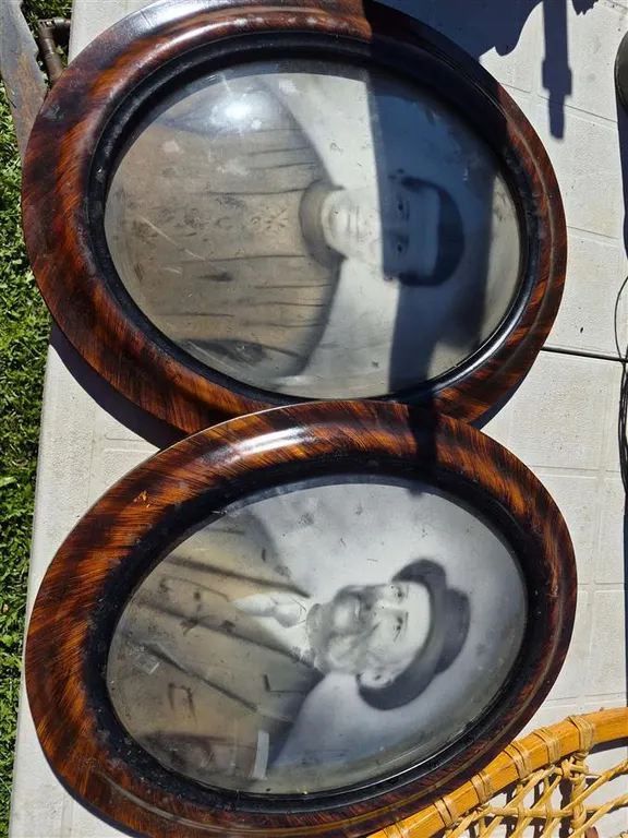 Assorted Decorative Mirrors and Game Board
UNRESERVED