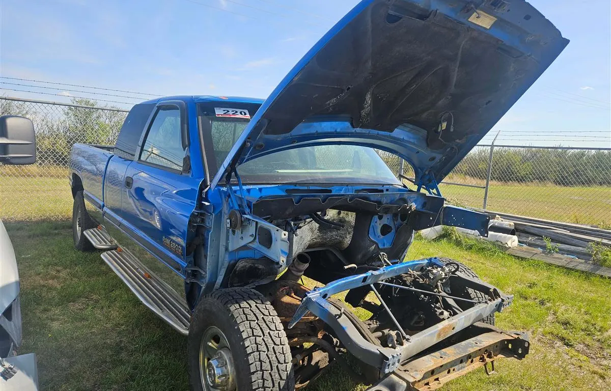 1998 Dodge Ram 2500 SLT Cummins Diesel (Non-Runner)
UNRESERVED