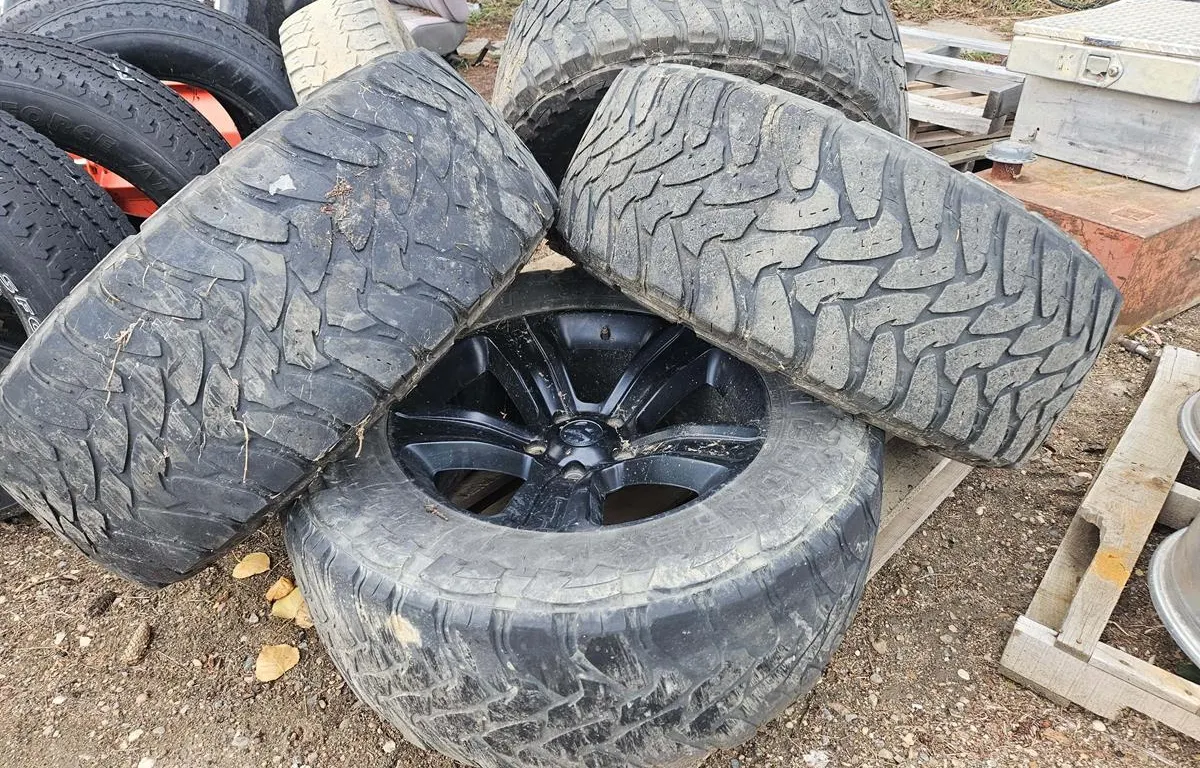 Set of (4) Toyo Open Country Tire and Wheel Assemblies
UNRESERVED