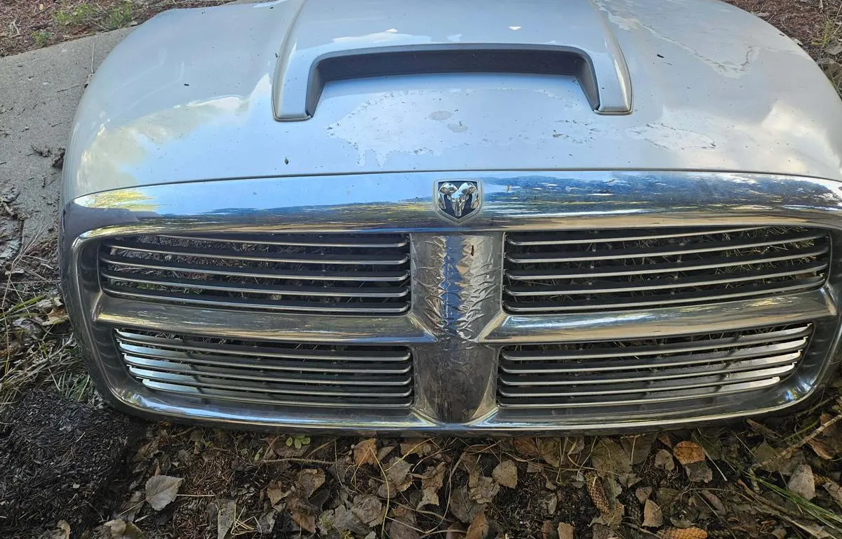 Dodge Ram Hood & Grille Assembly
UNRESERVED