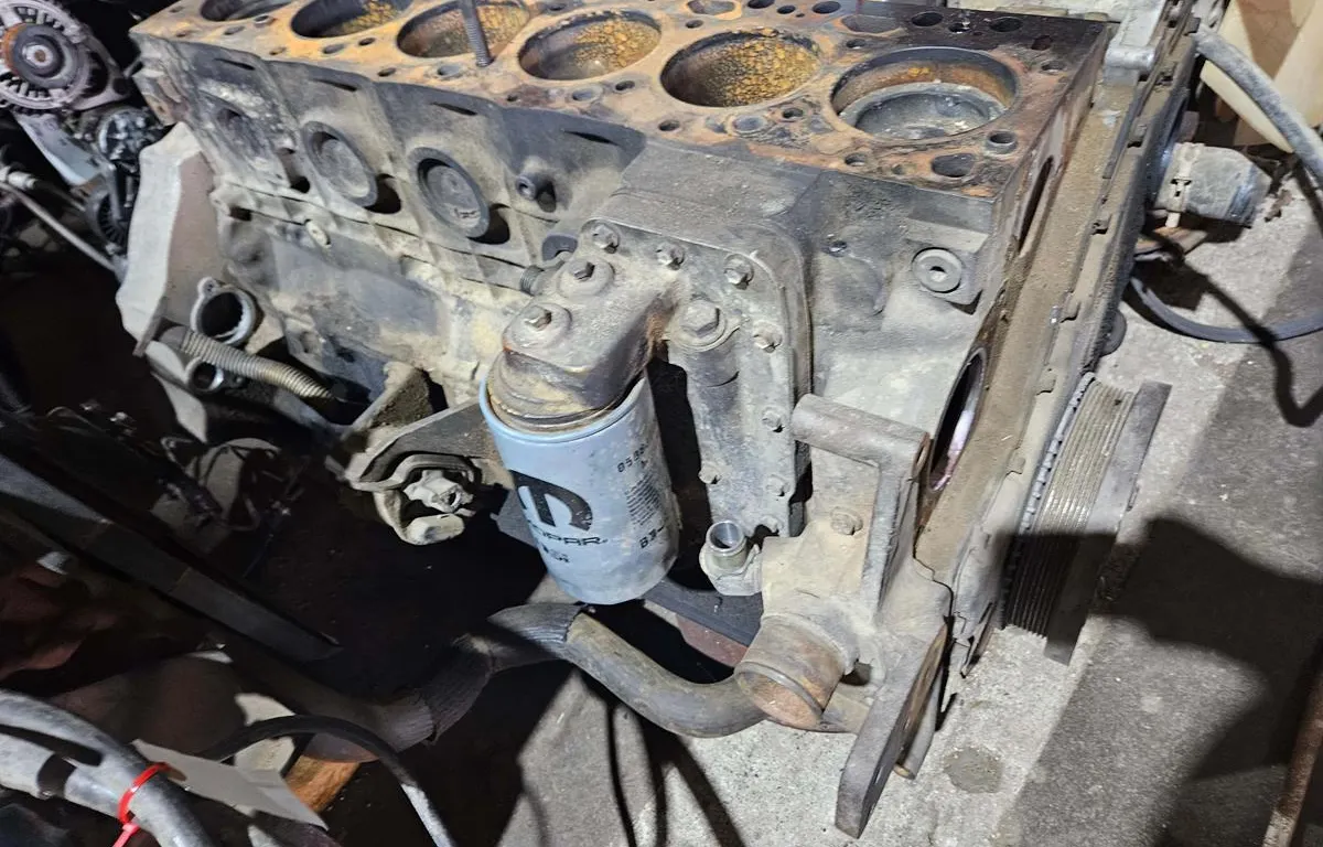 6-Cylinder Engine Long Block
UNRESERVED