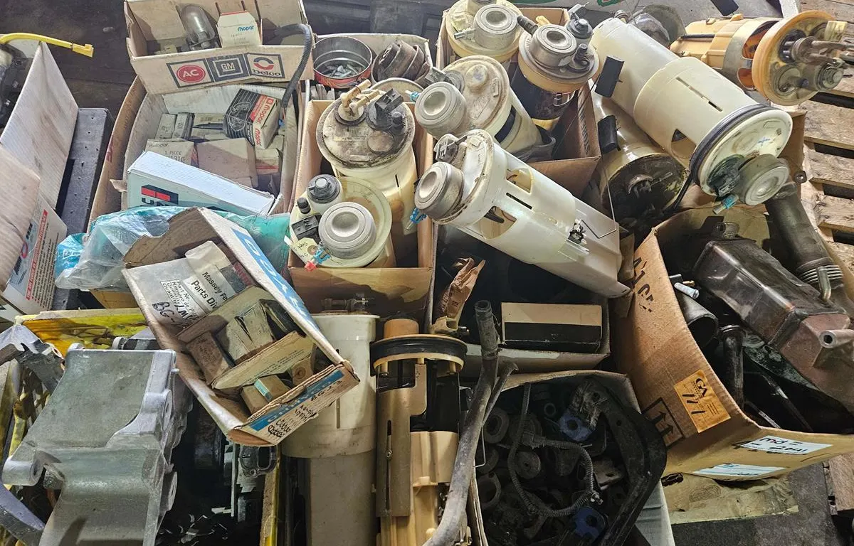 Assorted Automotive Fuel System Parts
UNRESERVED