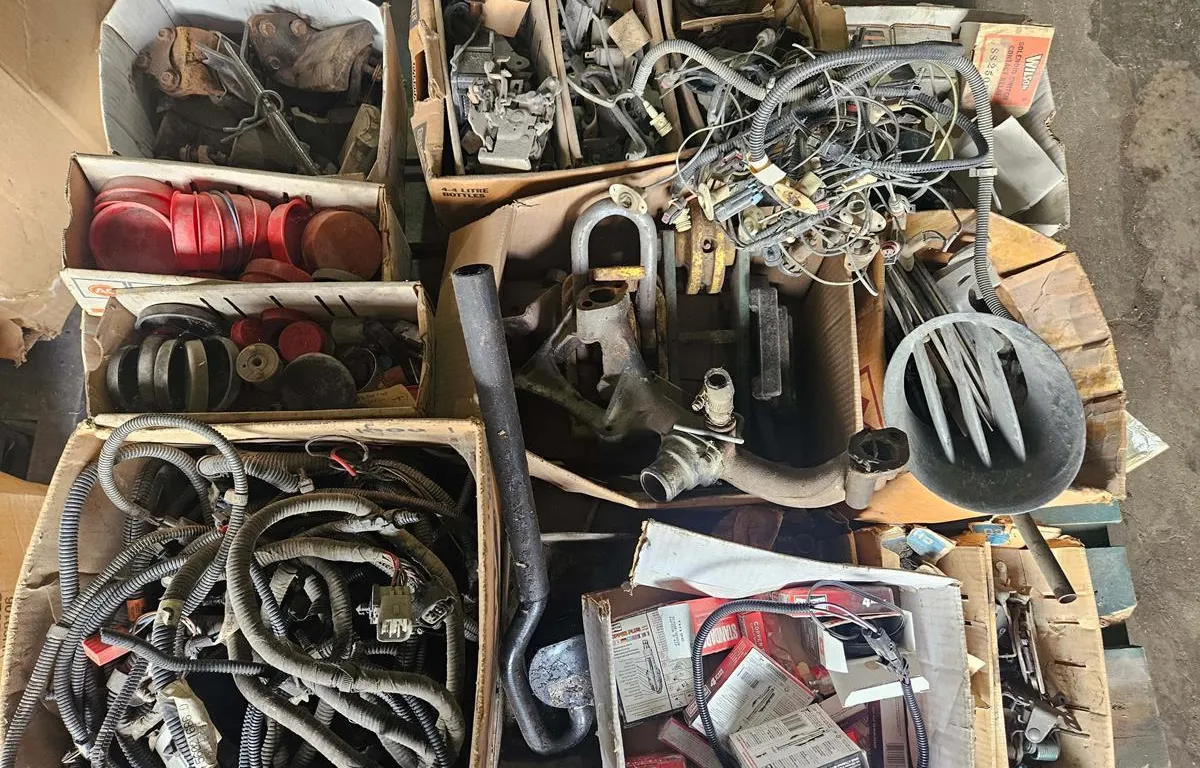 Assorted Truck Electrical and Brake Parts
UNRESERVED