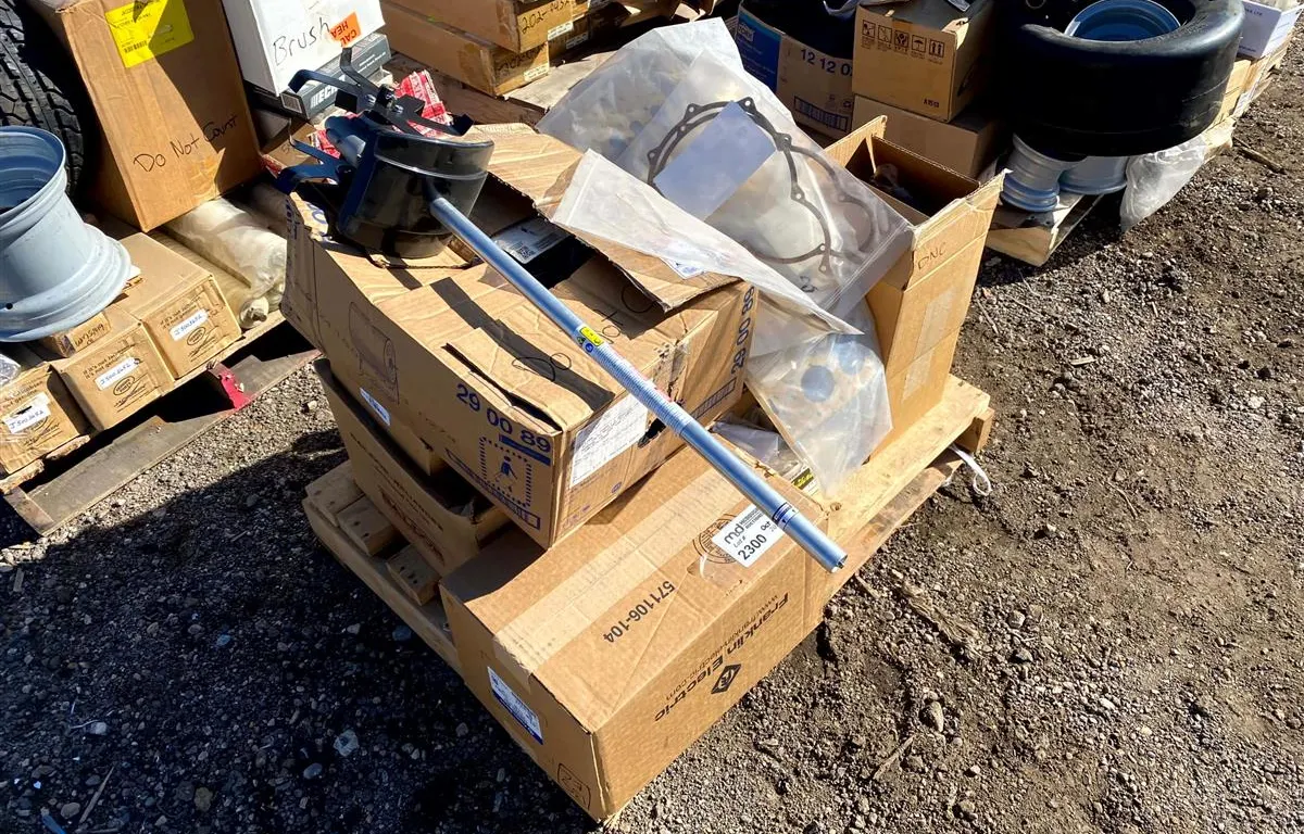 Assorted Industrial Parts & Equipment
UNRESERVED