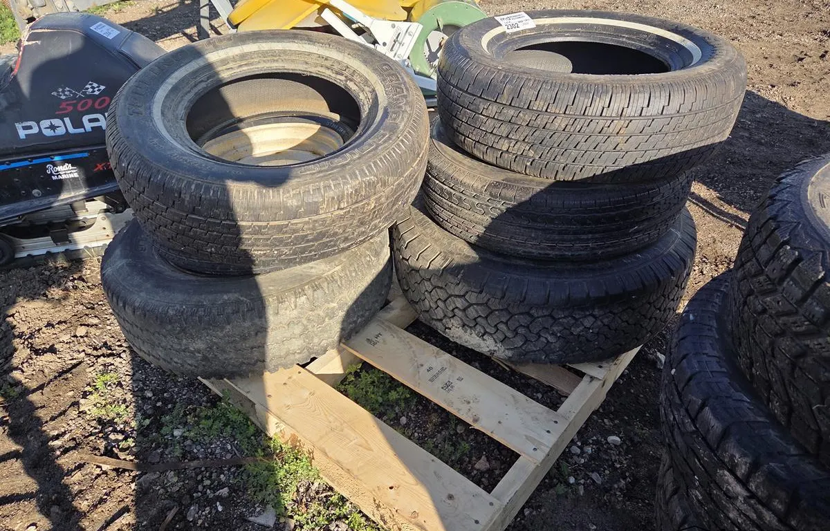 Firestone, BFGoodrich, & Touring TR Tires
UNRESERVED