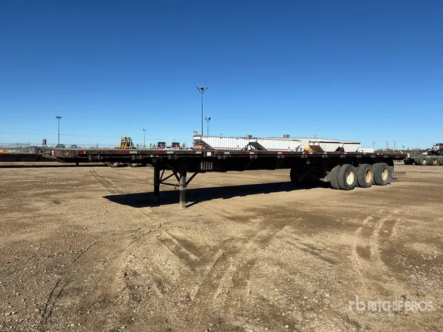2014 Fontaine Tri/A 53 ft - 73 ft Extendable Flatbed Trailer