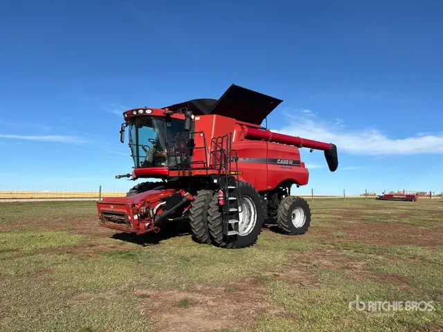 2011 Case IH Axial-Flow 8010 Combine Harvester