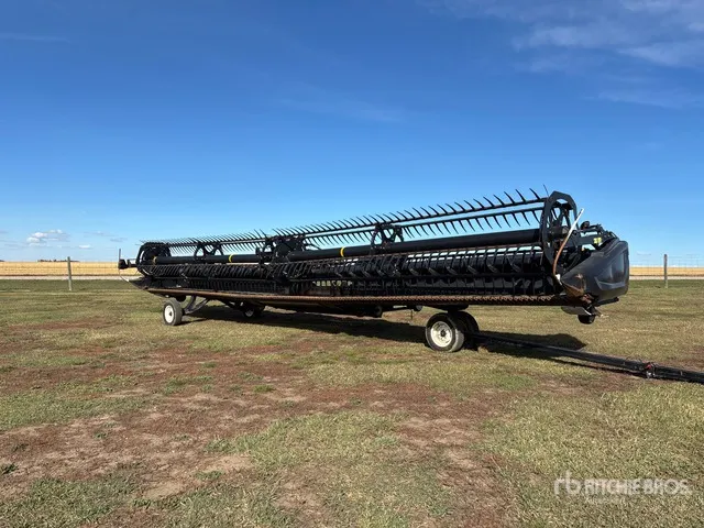 2013 MacDon FD75 40 ft Flex Draper Combine Header