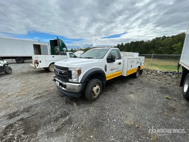 2019 Ford F-550 XL 4x4 Service Truck (Inoperable)