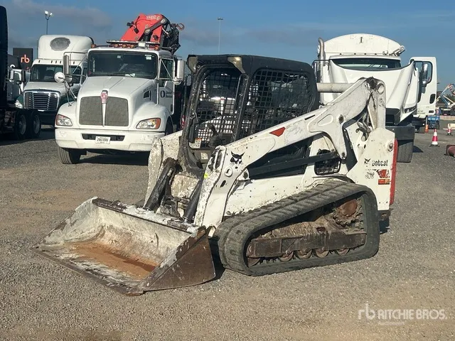 2018 Bobcat T650 Compact Track Loader