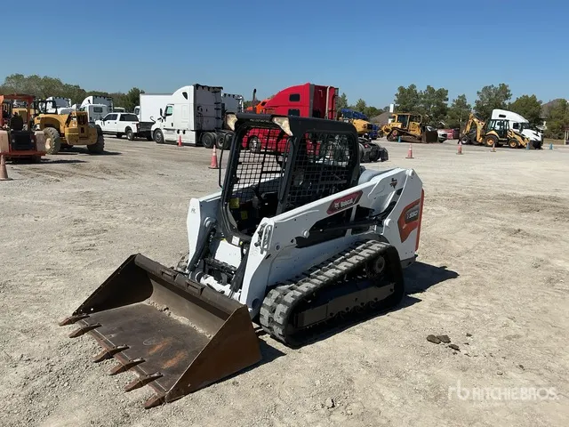2023 Bobcat T550 Compact Track Loader