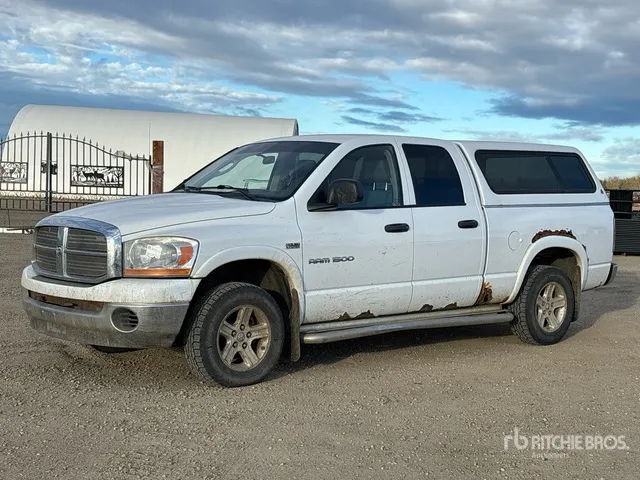 2006 Dodge Ram 1500 SLT 4x4 Extended Cab Pickup