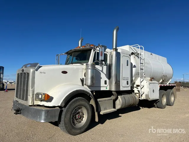 2008 Peterbilt 367 6x4 Sleeper Tanker Truck