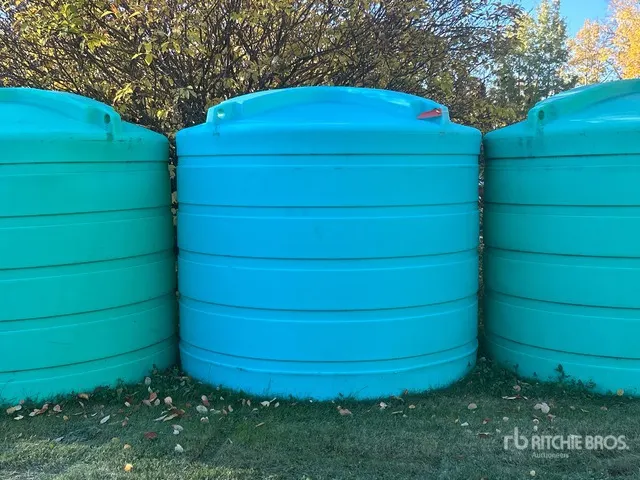 Enduraplas 1550 gal Poly Water Tank