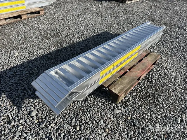 2025 6 Ton Aluminium Loading Ramps (Unused)