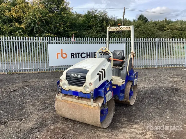 2016 Hamm HD12VV Double Drum Roller