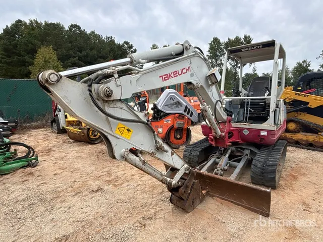 2014 Takeuchi TB235 Mini Excavator (Inoperable)