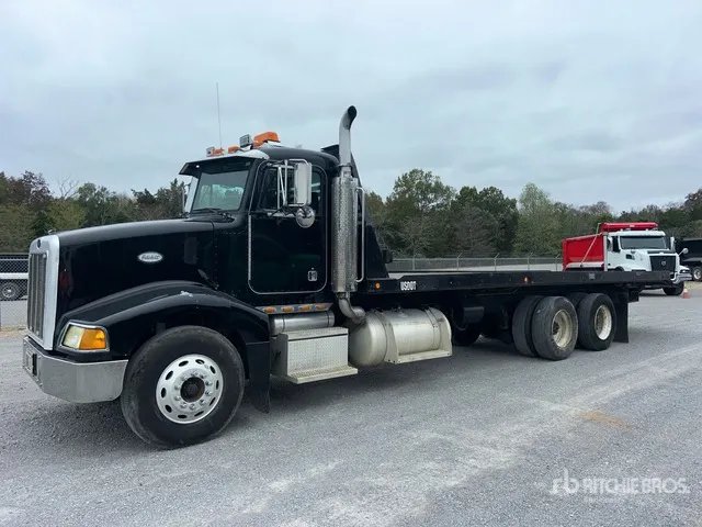 1999 Peterbilt 385 6x4 Rollback Truck