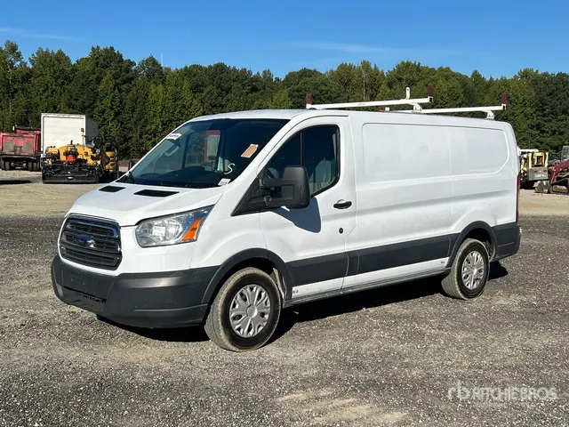 2015 Ford Transit 150 Cargo Van