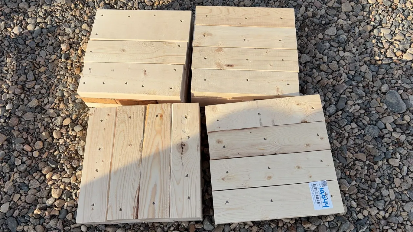 4 - 14"X14" Trailer Jack Pads & Blocking