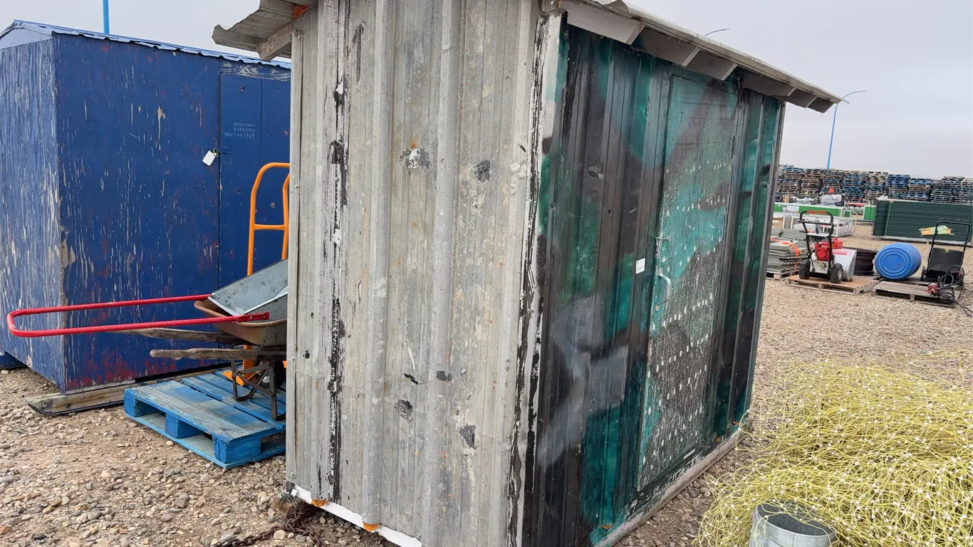 4'x8' Insulated Wooden Shed