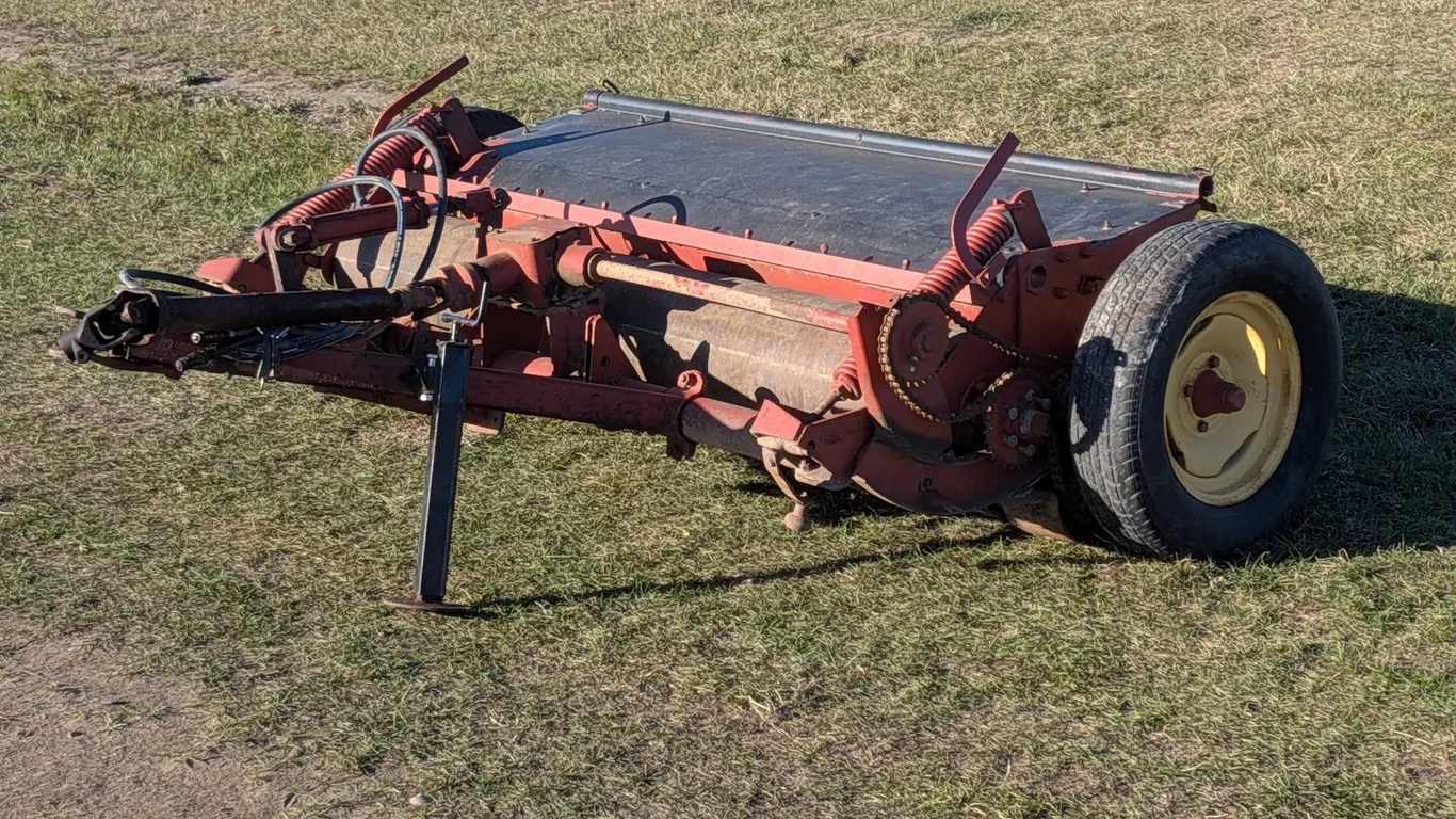 New Holland 404 Crusher