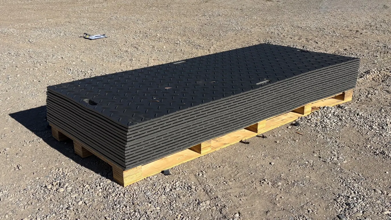 Unused Polyethylene Ground Protection Mats