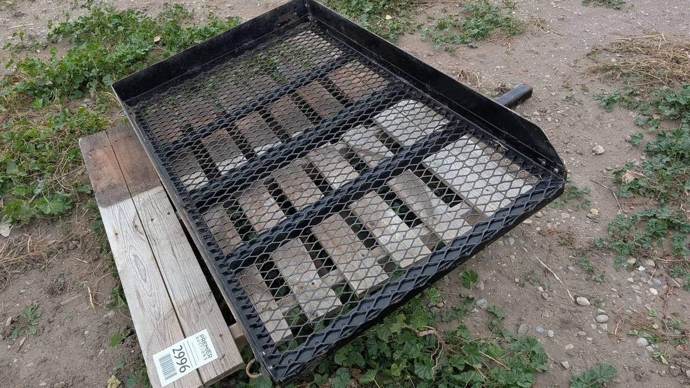 Trailer Hitch Cargo Carrier