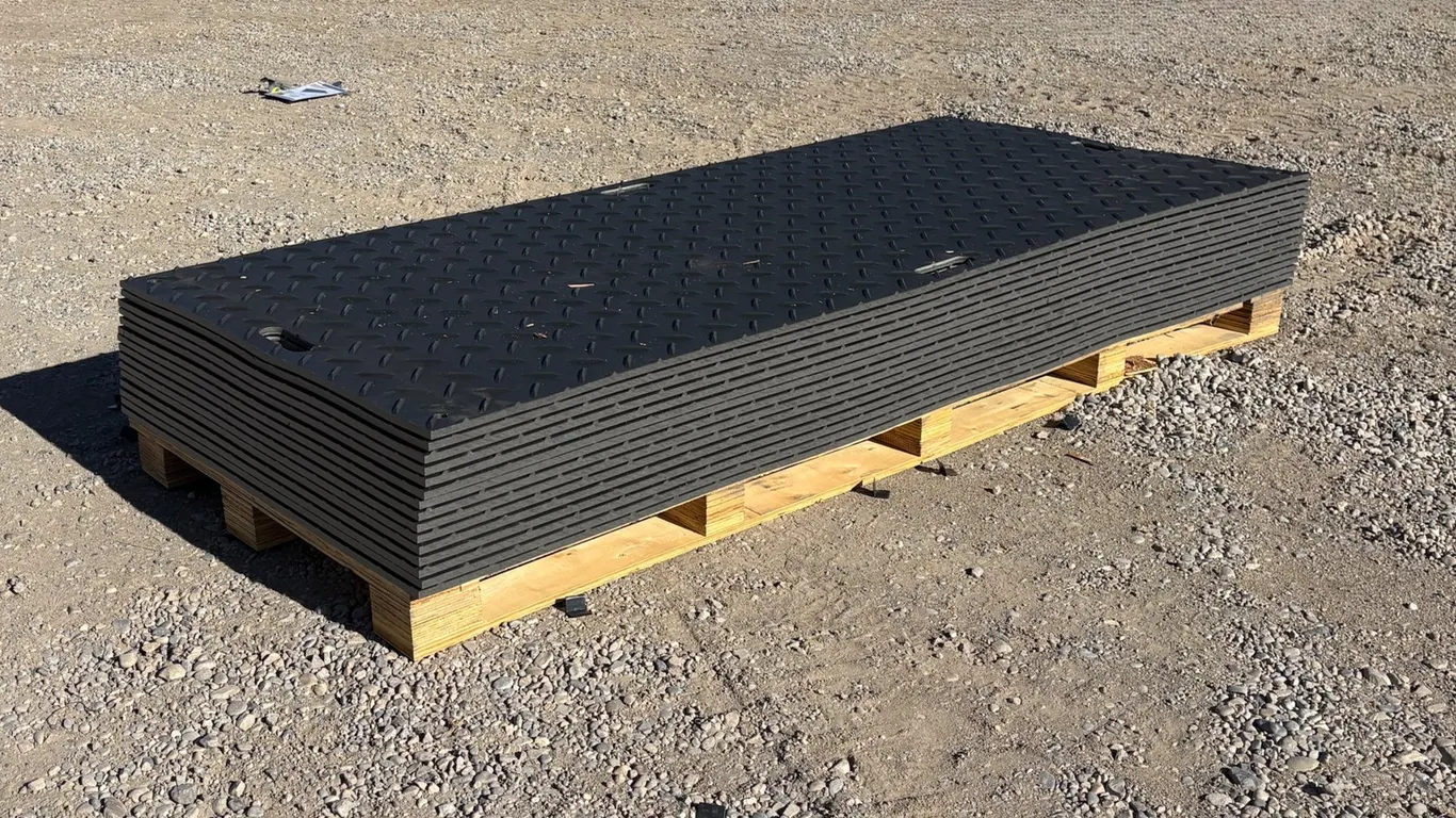 Unused Polyethylene Ground Protection Mats