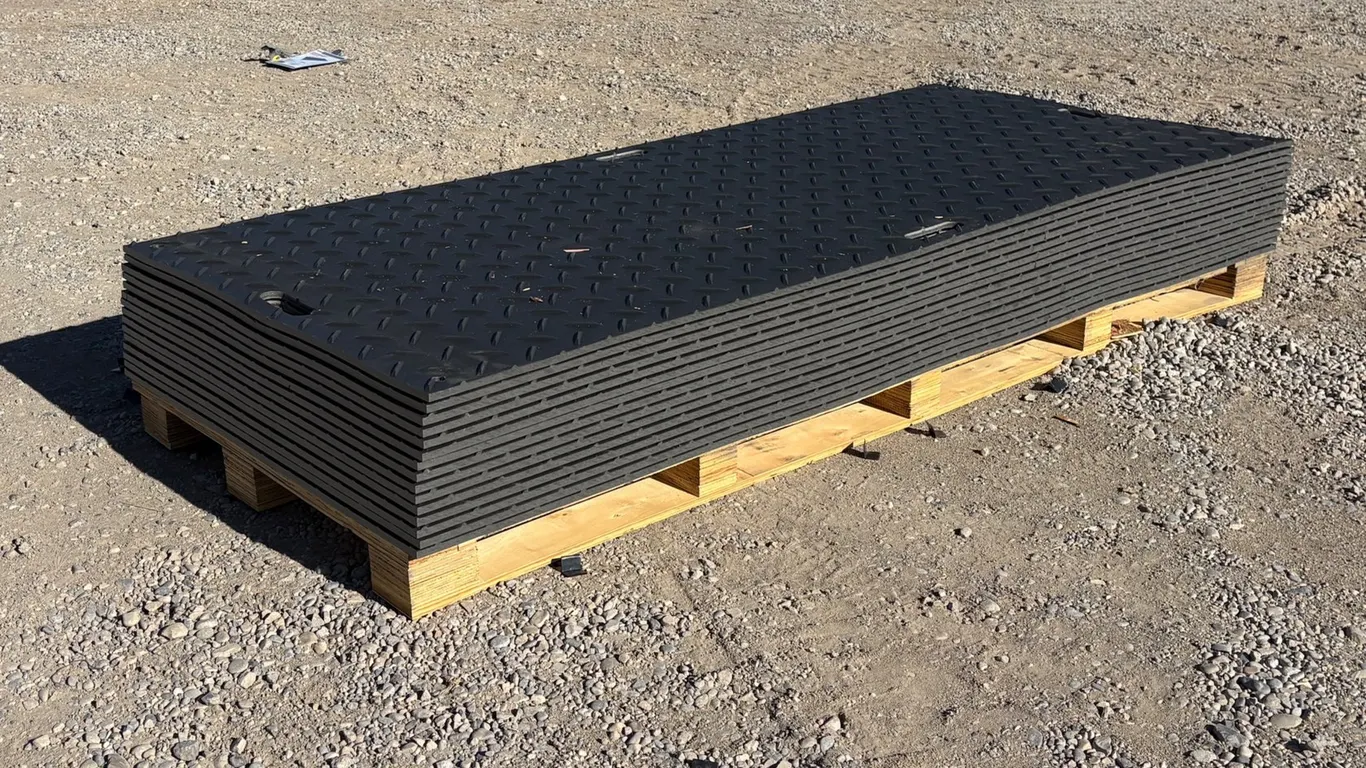 Unused Polyethylene Ground Protection Mats