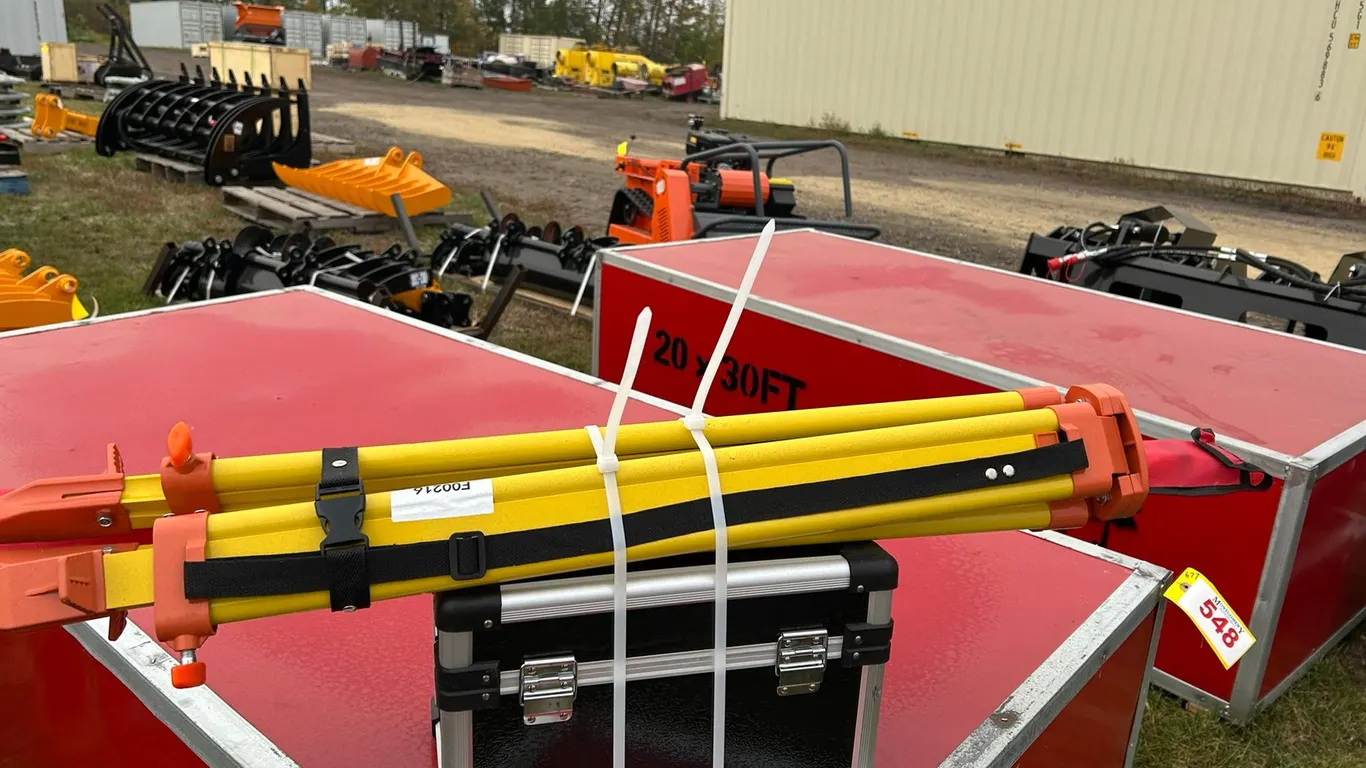 2026 SKLP LASER LEVEL S/N F00215