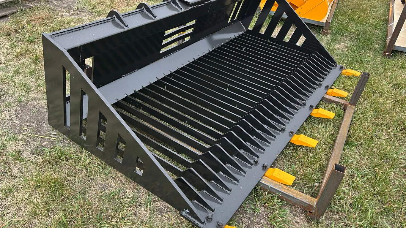 2026 GIYI SKID STEER ROCK BUCKET GY-RB66 S/N C-D YSCD2607187