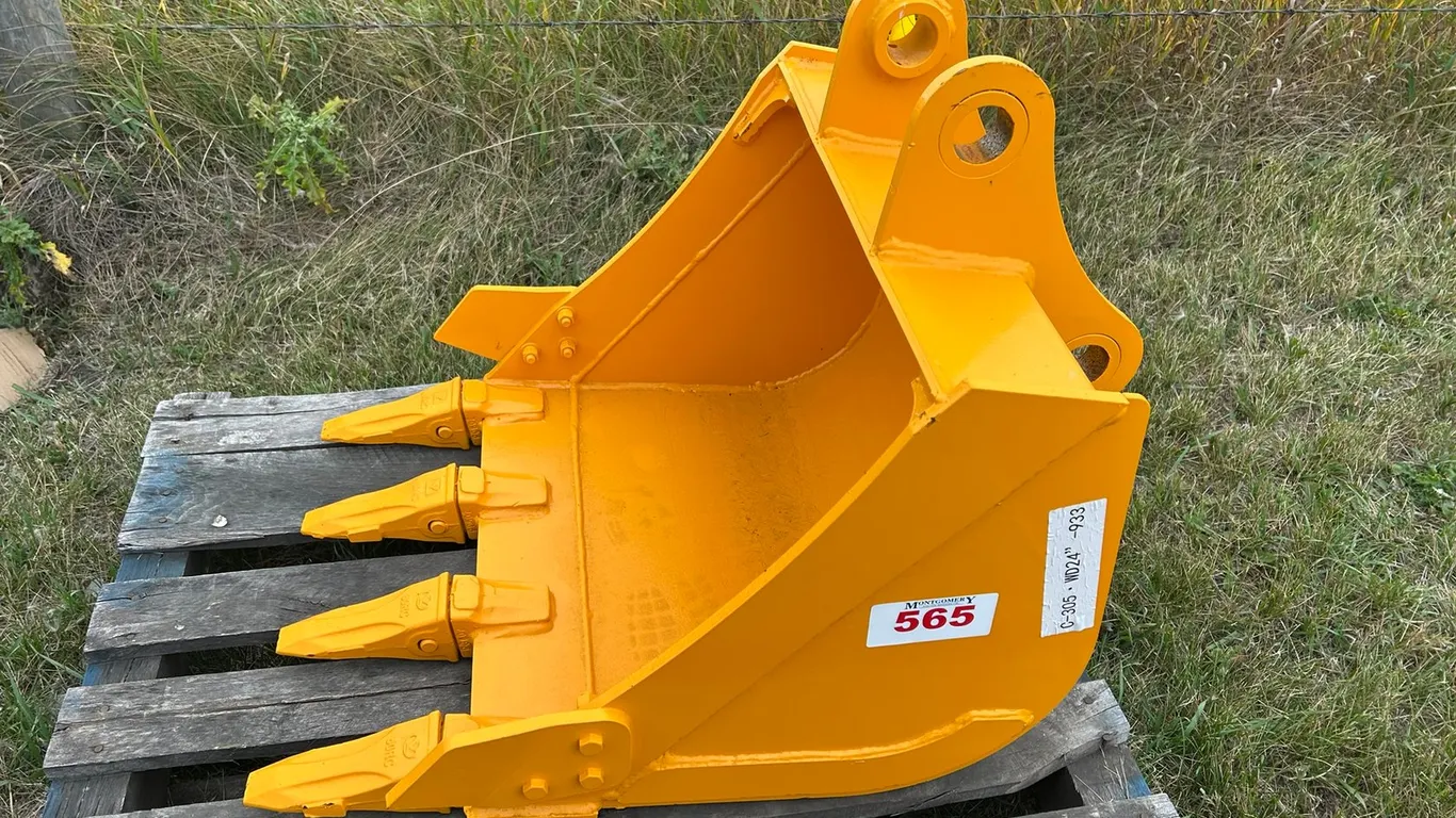 2026 GIYI CAT305 EXCAVATOR BUCKET S/N C-305WD24-933