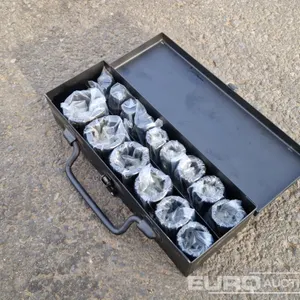 Unused GL 1/2"15 Piece Socket Set 
