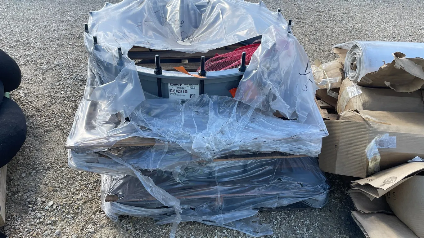 (2) Dresser Pipe Flange