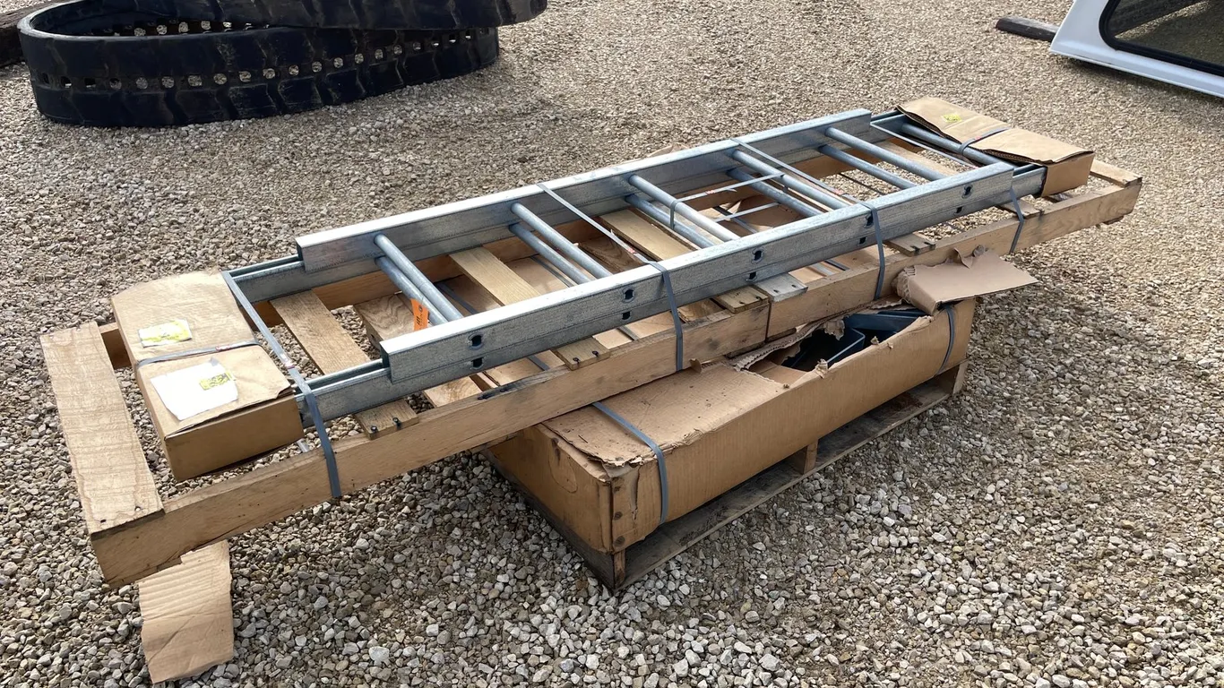 Industrial Extension Ladder and Brackets