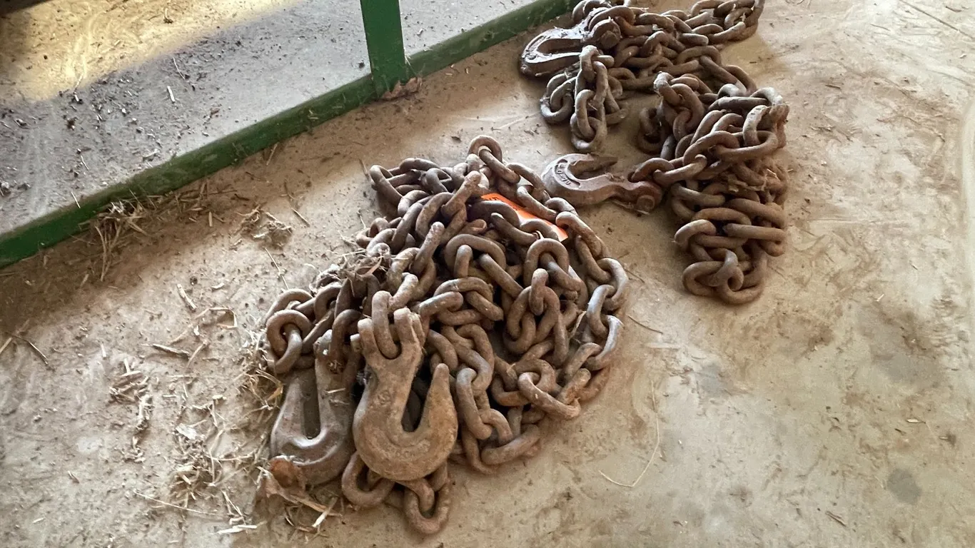 (3) 1/2" Log Chains