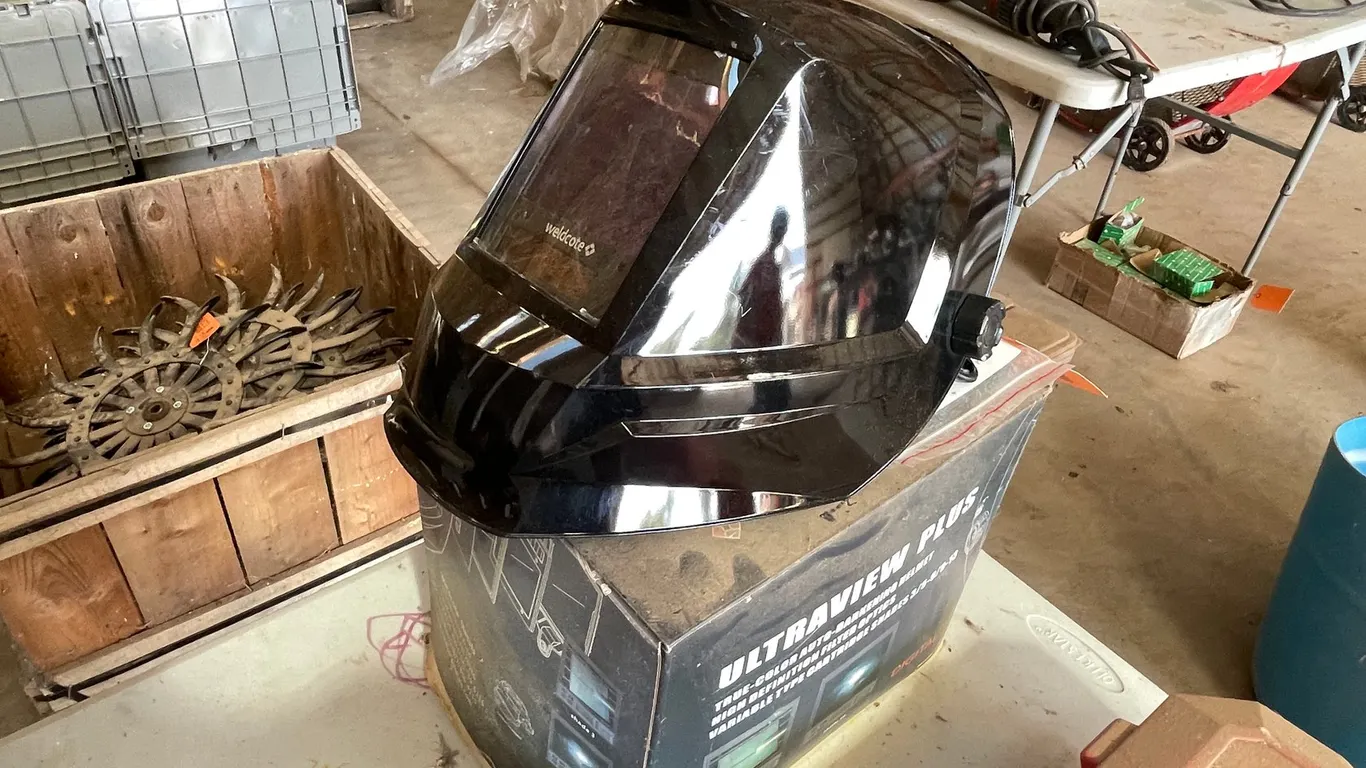 Weldcote Auto Darkening Welding Helmet