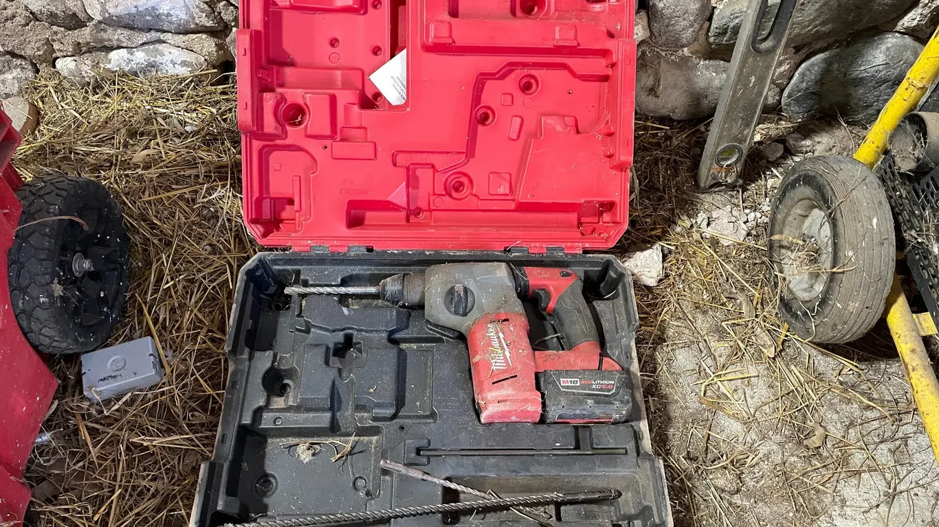 Milwaukee 18v Hammer Drill