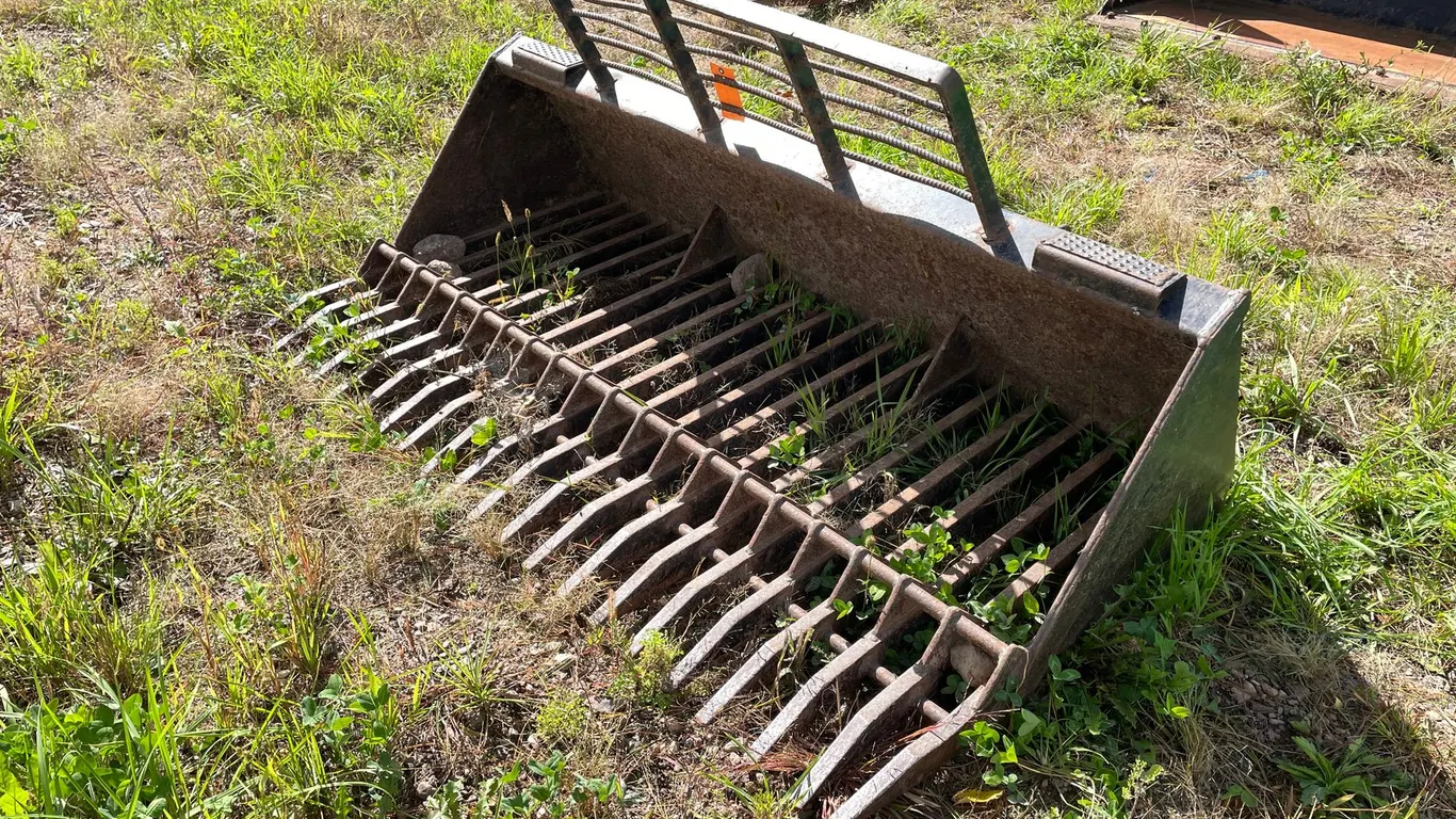 Skid Steer Rock Bucket