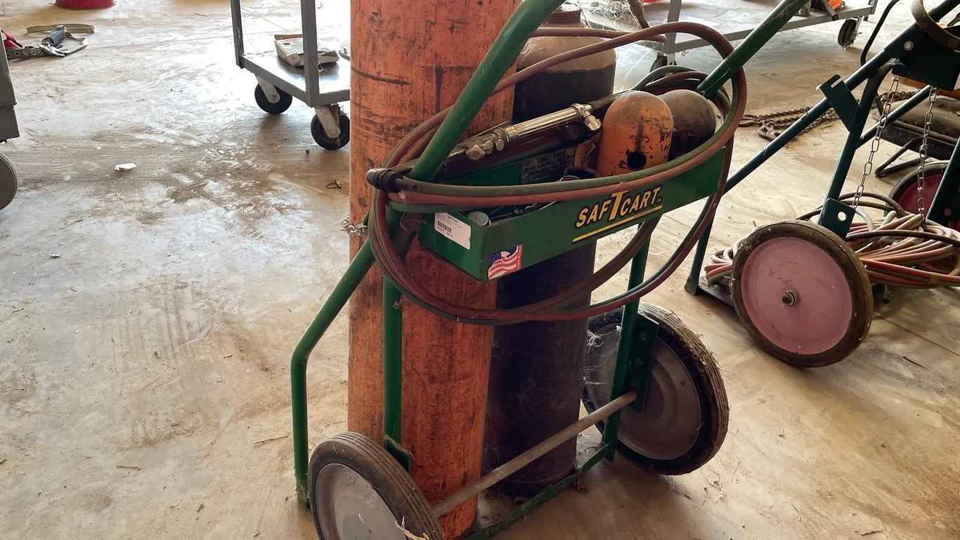 Torch Cart with Hose and Regulators