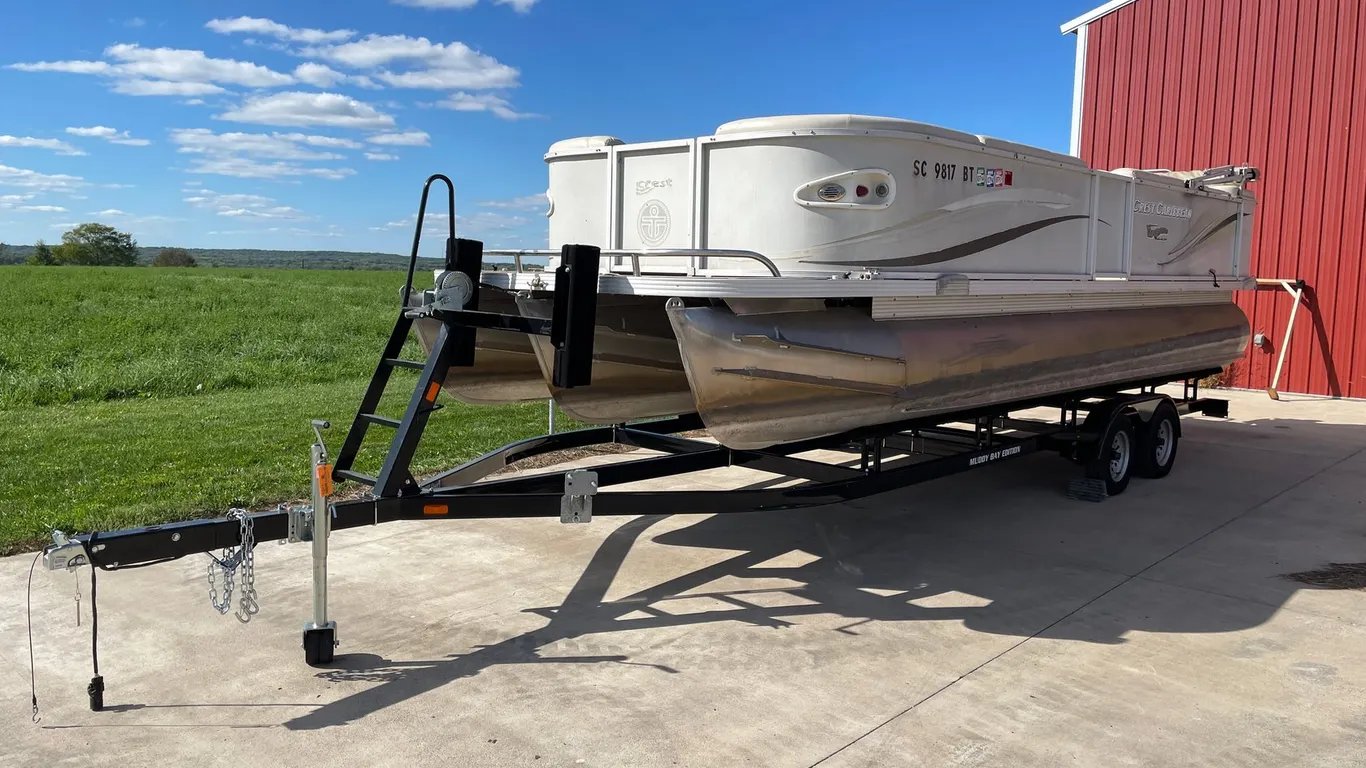 2006 Crest Caribbean 24' Tri Toon with 2022 Mid America Bunk Trailer (Has Title)