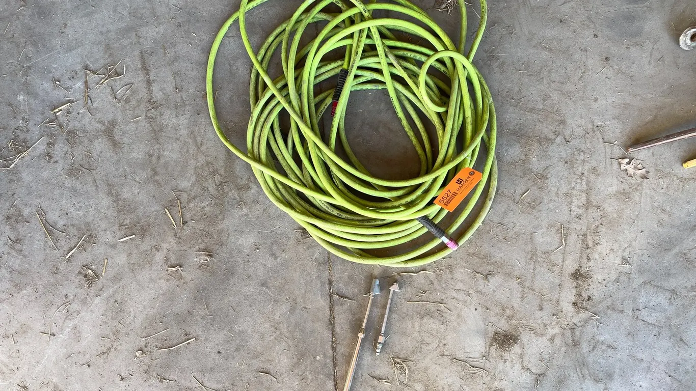 (2) Air Hoses